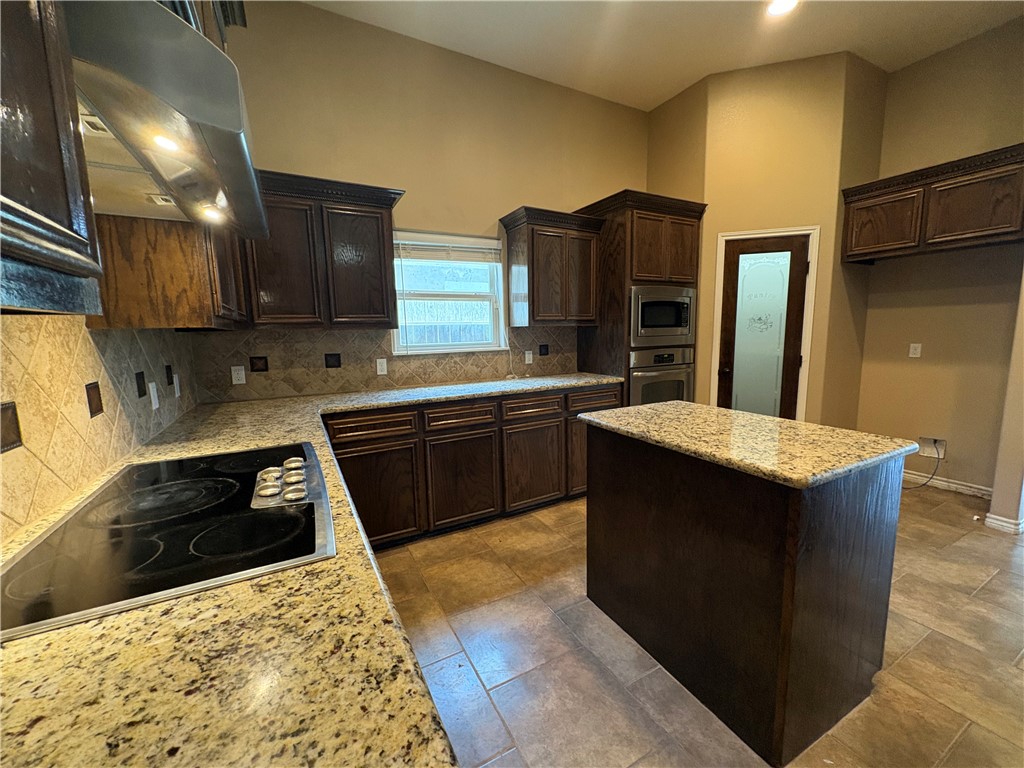 6805 Sir Moses Place Corpus Christi TX 78414