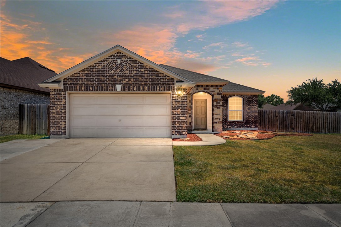 301 Pacific Drive Portland TX 78374
