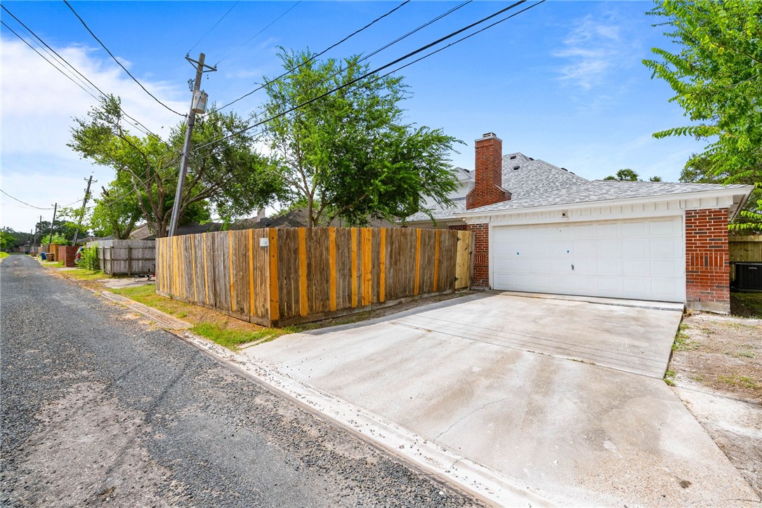 4518 Moonlake Ridge Drive Corpus Christi TX 78413