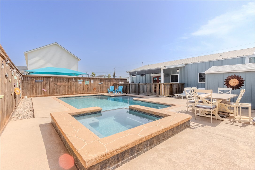114 S Gulf Street Port Aransas TX 78373
