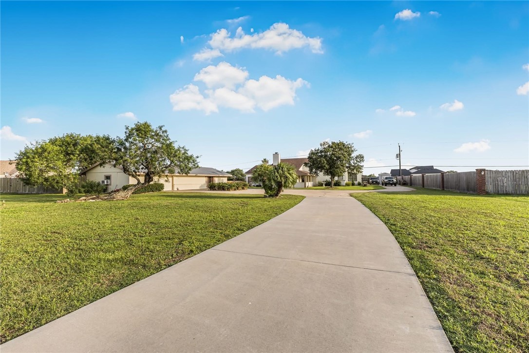 2125 Riata Drive Corpus Christi TX 78418