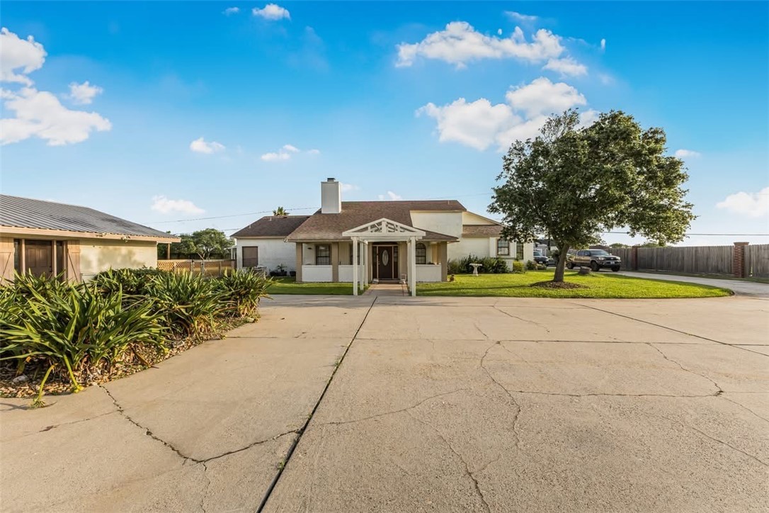 2125 Riata Drive Corpus Christi TX 78418