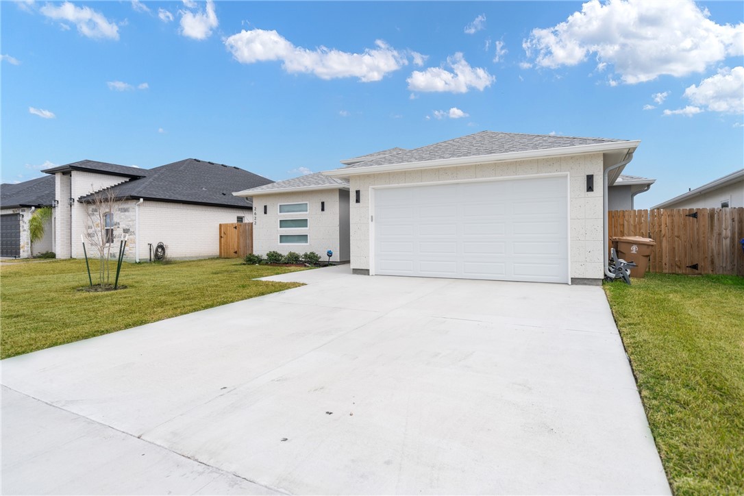 2622 Lannister Lane Corpus Christi TX 78415