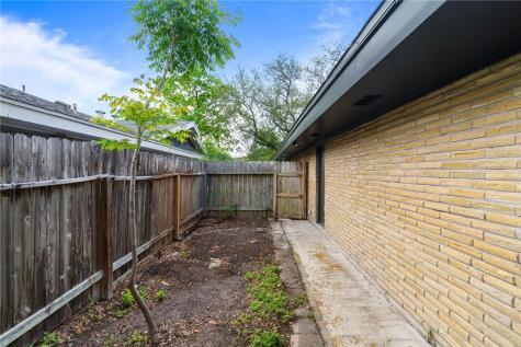 1025 Monette Drive Corpus Christi TX 78412