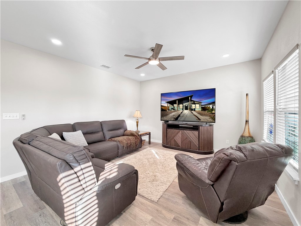 446 Valerie Street Corpus Christi TX 78418