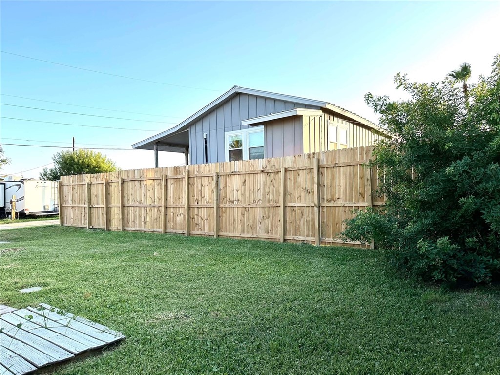 417 W Avenue A Port Aransas TX 78373
