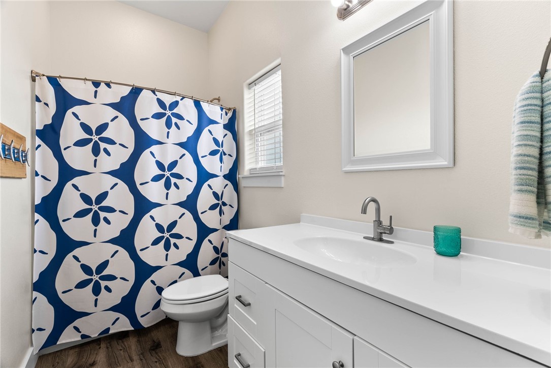 175 Paradise Drive Rockport TX 78382