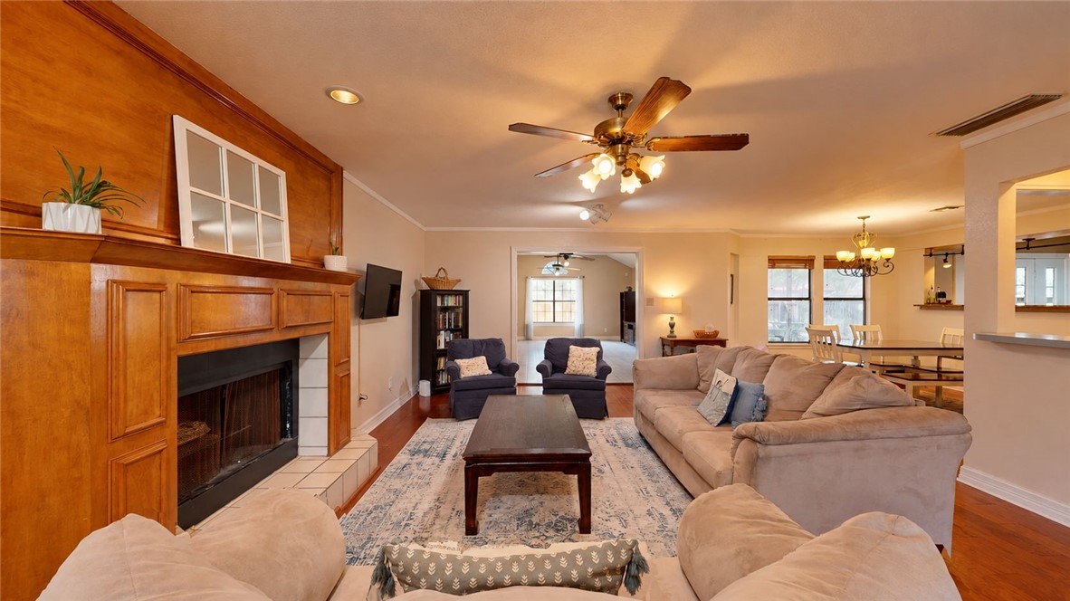 4321 Crested Butte Drive Corpus Christi TX 78413