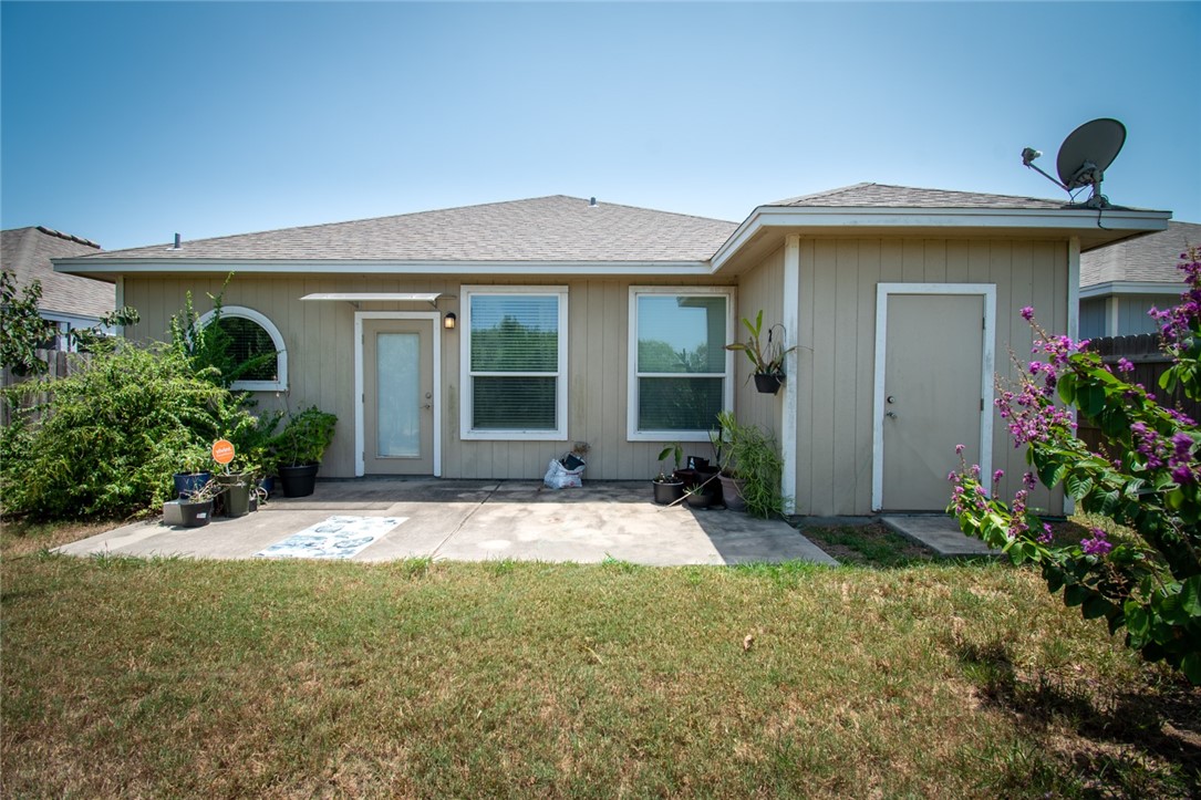 7426 Russ Corpus Christi TX 78414