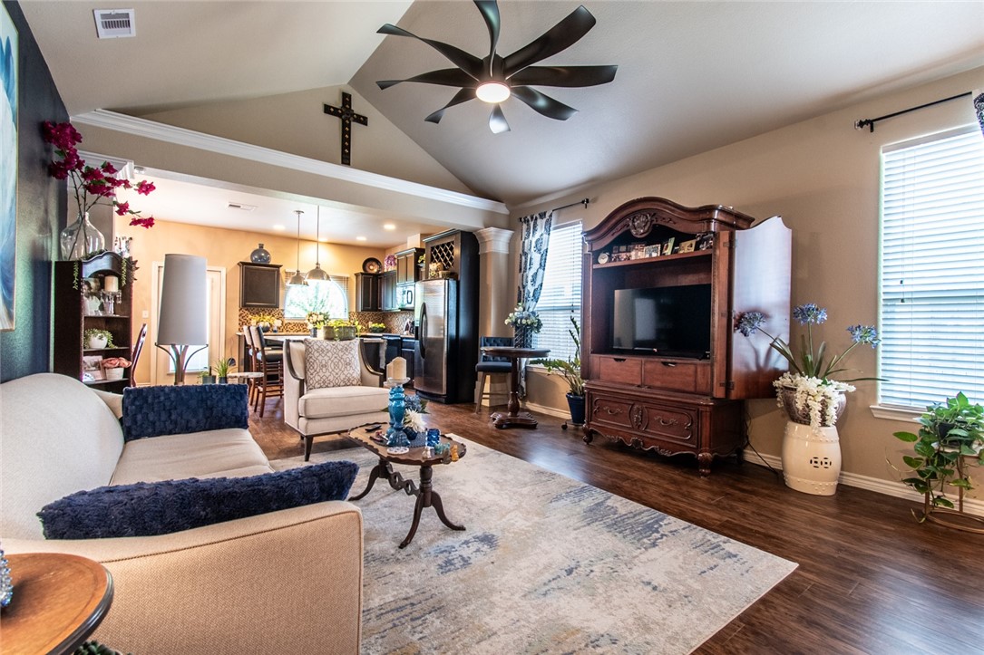 7426 Russ Corpus Christi TX 78414