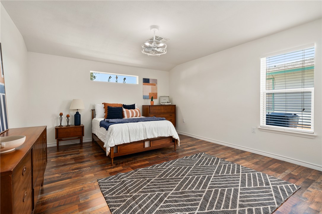 1906 Cochran Rockport TX 78382