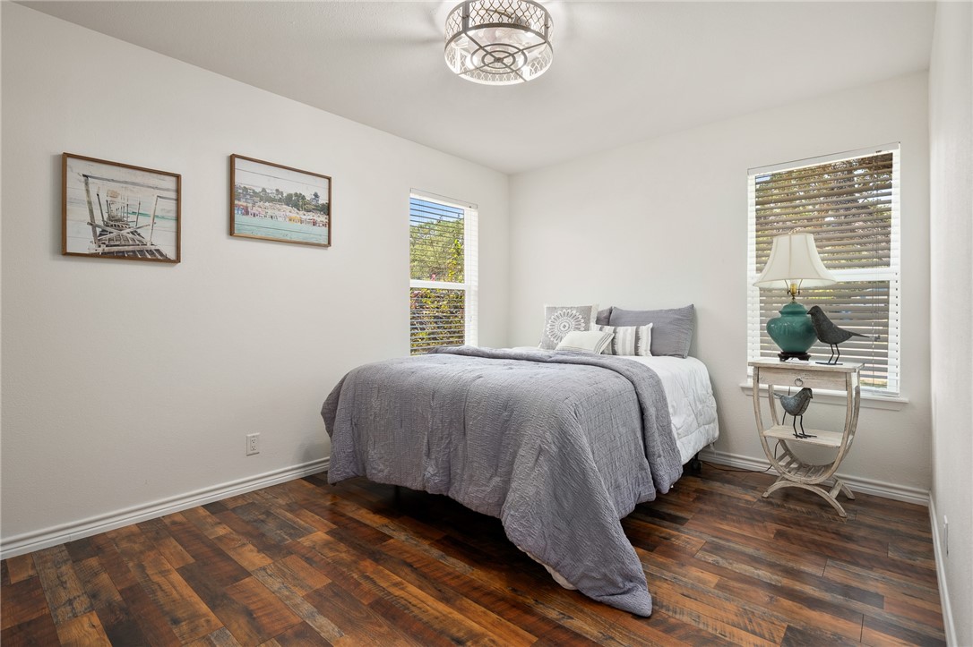 1906 Cochran Rockport TX 78382