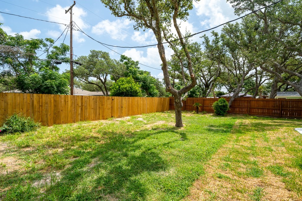 1906 Cochran Rockport TX 78382