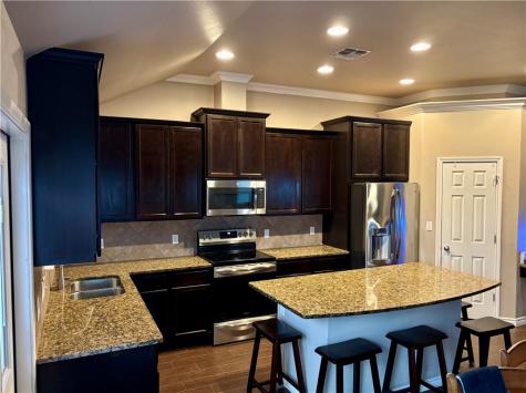 2220 Mangrove Drive Portland TX 78374