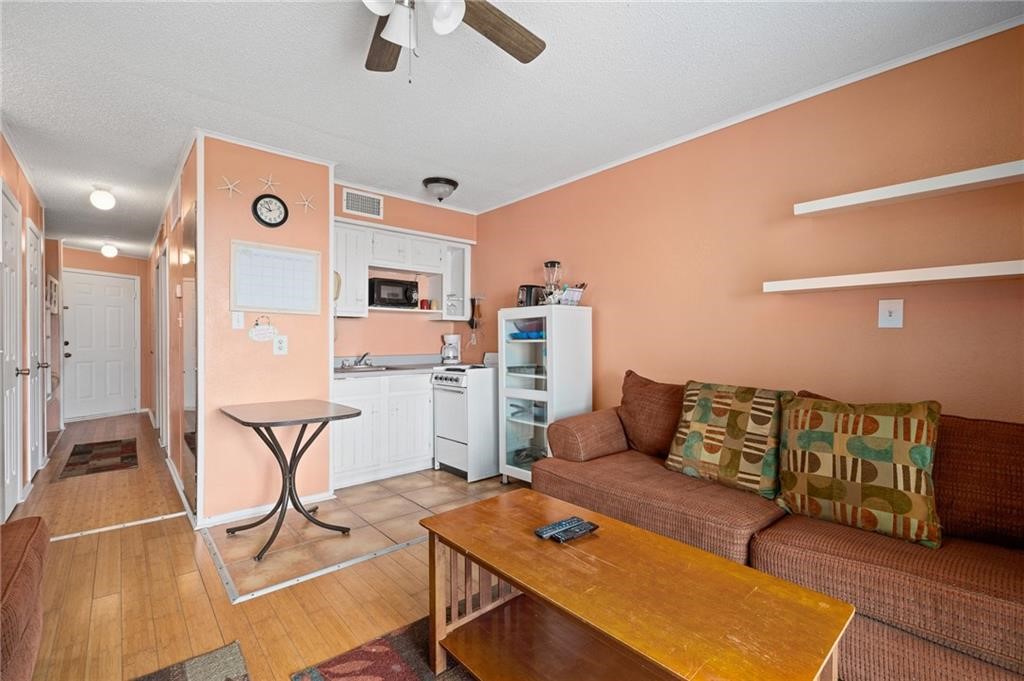 3938 Surfside Boulevard 3111 Corpus Christi TX 78402