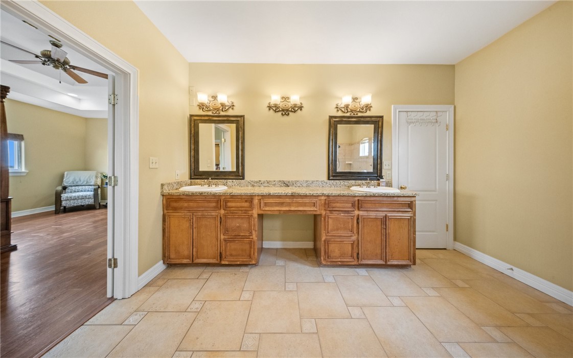 6001 King Trail Corpus Christi TX 78414