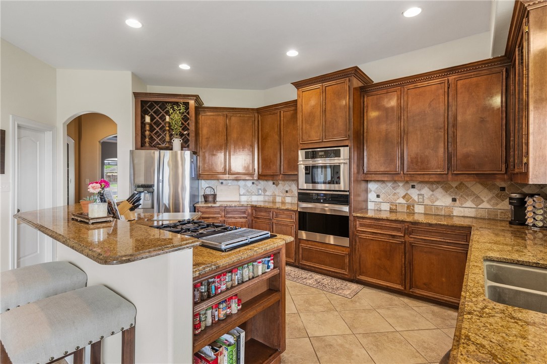 6001 King Trail Corpus Christi TX 78414