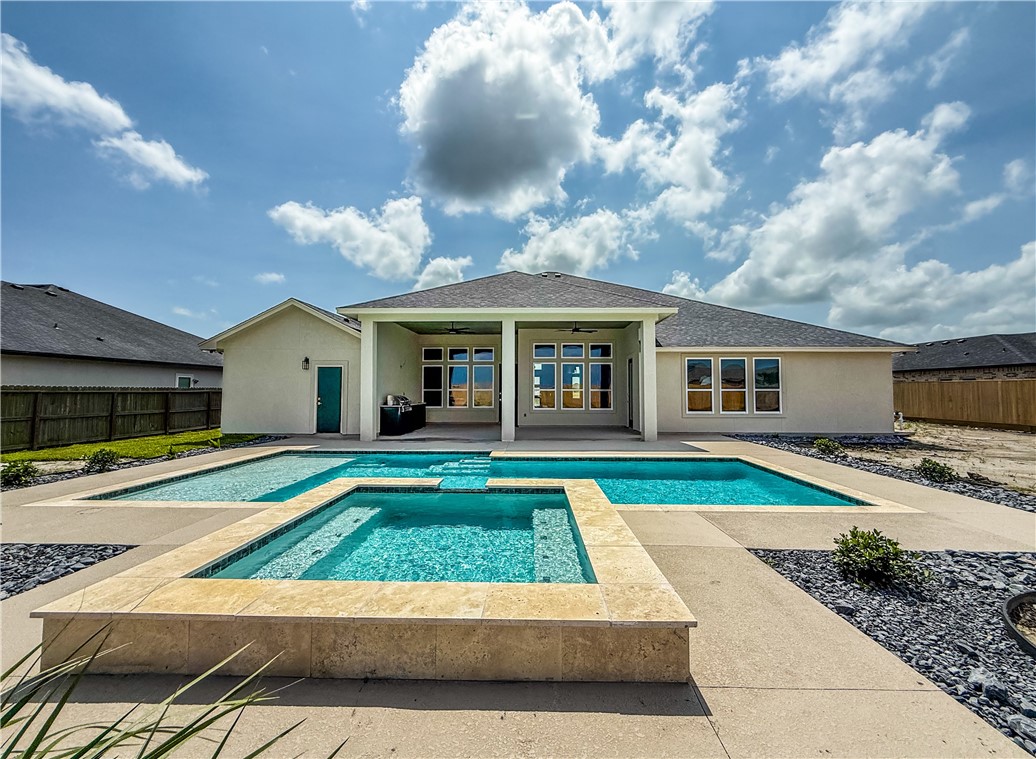 2598 Atlantic View Corpus Christi TX 78415