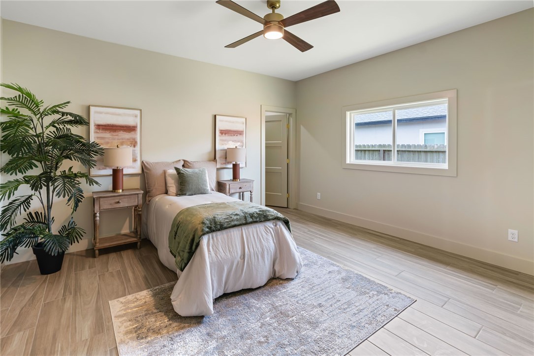 2598 Atlantic View Corpus Christi TX 78415