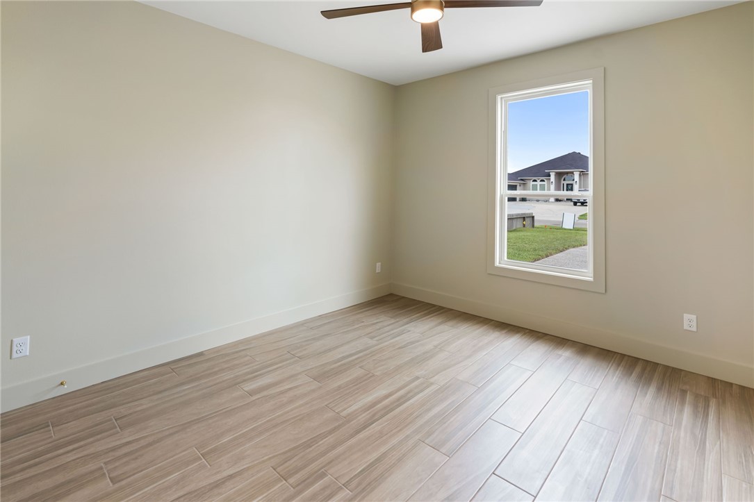 2598 Atlantic View Corpus Christi TX 78415