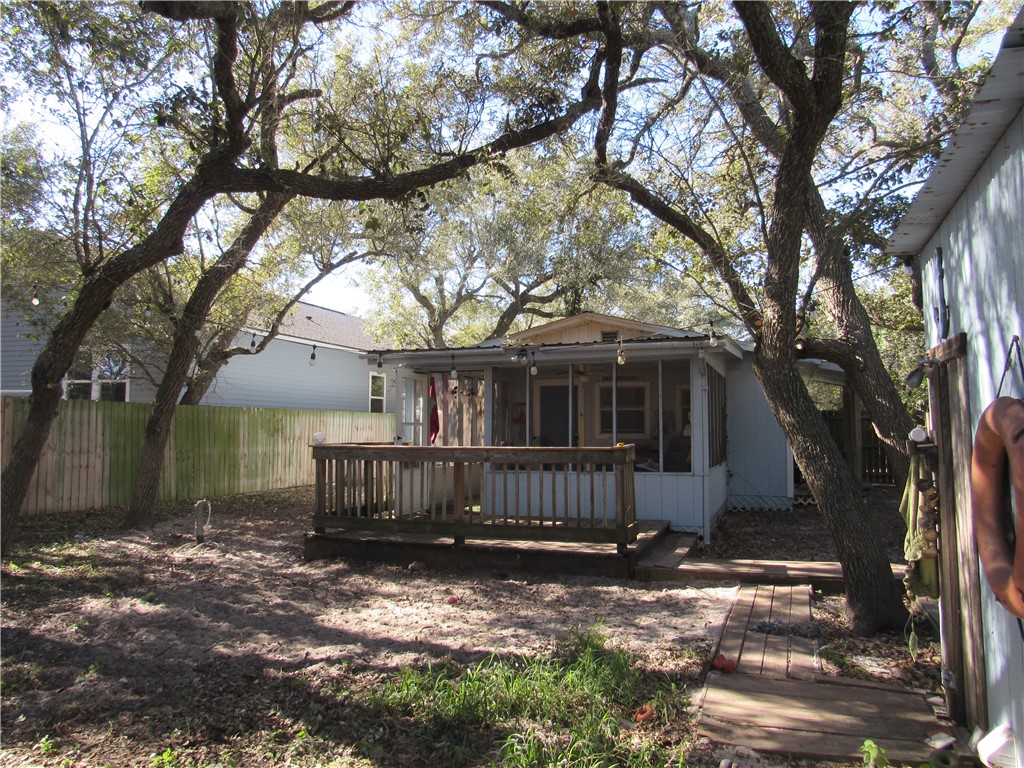 1612 Sammy Henderson Street Rockport TX 78382