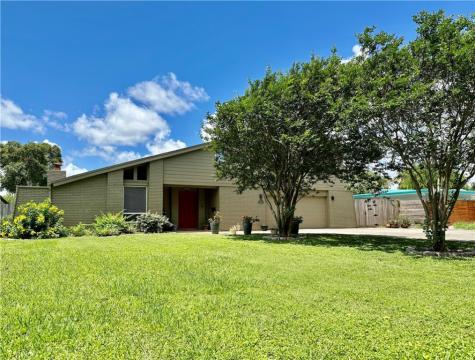5909 Edgewater Drive Corpus Christi TX 78412