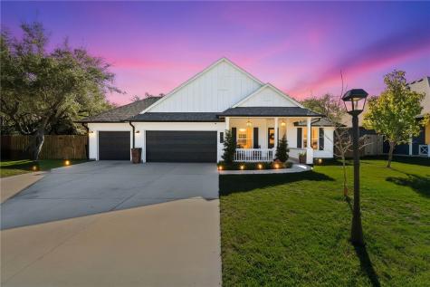 150 Norwood Oaks Drive Rockport TX 78382