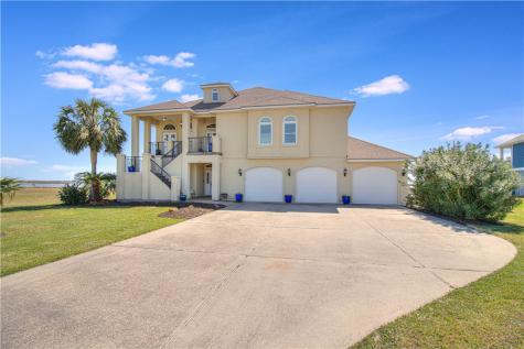 20 Southpointe Circle Rockport TX 78382