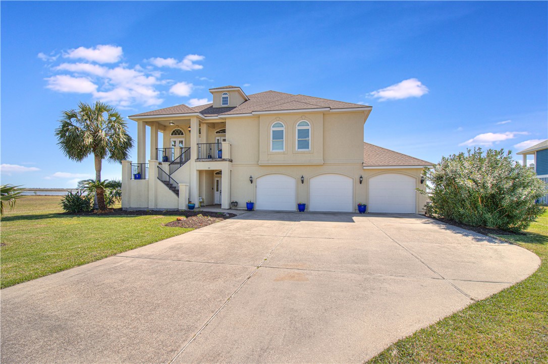 20 Southpointe Circle Rockport TX 78382