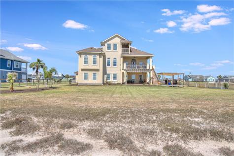 20 Southpointe Circle Rockport TX 78382