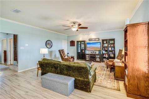 20 Southpointe Circle Rockport TX 78382