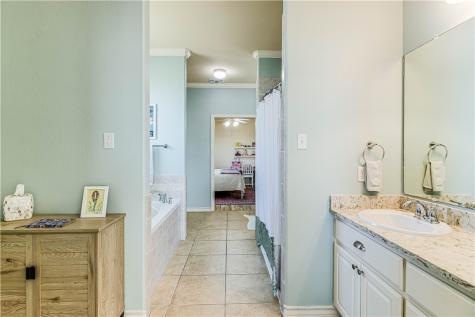 20 Southpointe Circle Rockport TX 78382