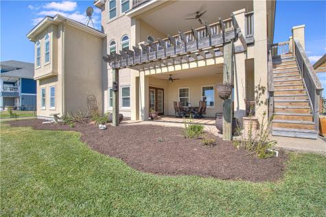 20 Southpointe Circle Rockport TX 78382