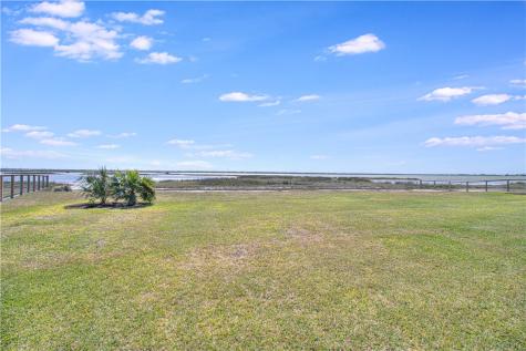 20 Southpointe Circle Rockport TX 78382