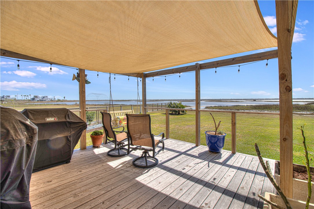 20 Southpointe Circle Rockport TX 78382