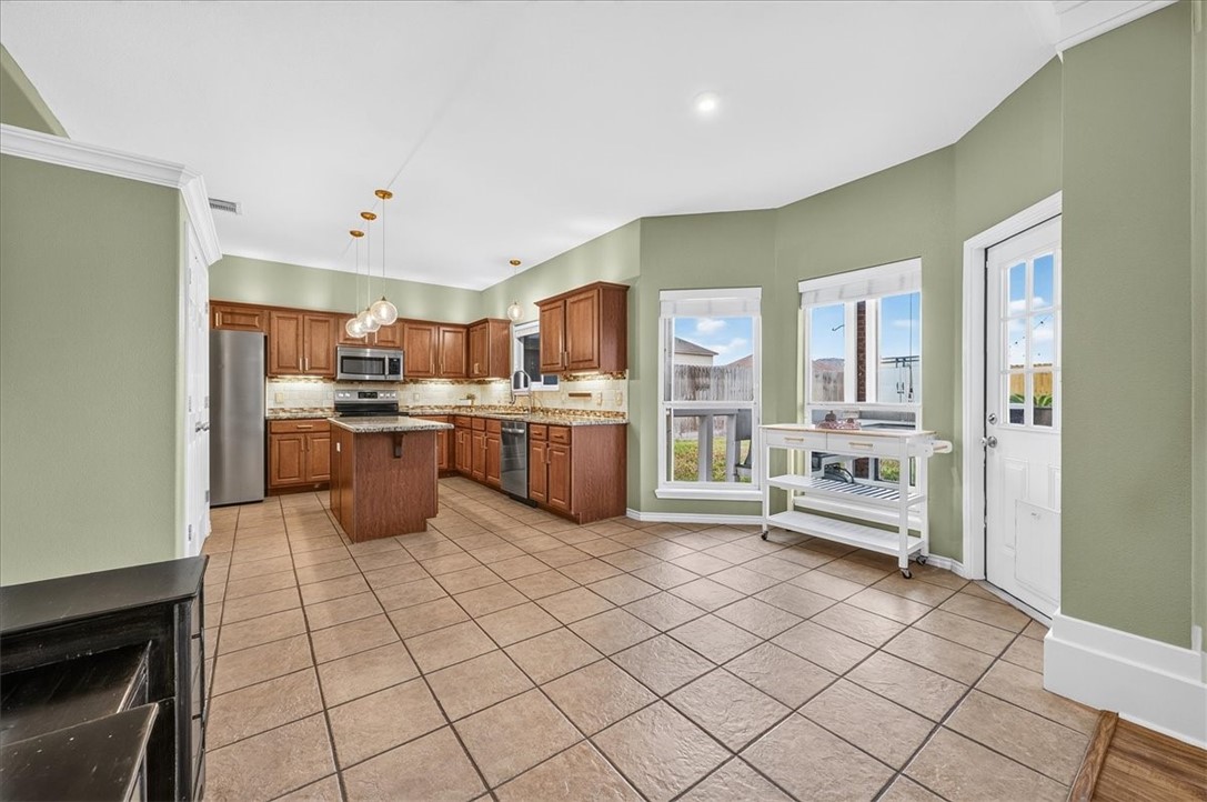 7533 Freds Folly Drive Corpus Christi TX 78414