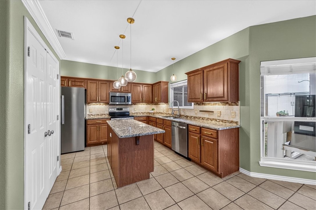 7533 Freds Folly Drive Corpus Christi TX 78414