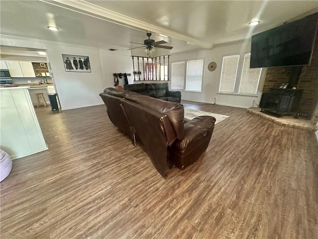 1014 Harvey Pleasanton TX 78064