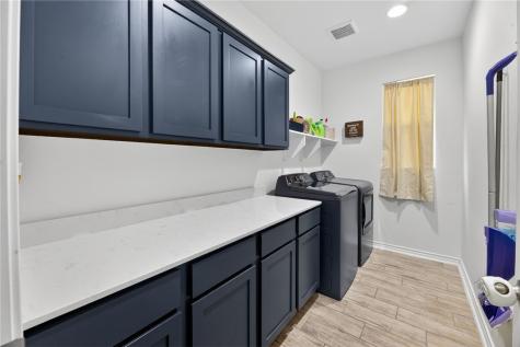 1016 Ocean Breeze Portland TX 78374
