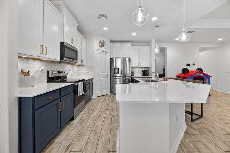 1016 Ocean Breeze Portland TX 78374