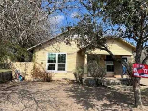 715 Lucero Street Alice TX 78332