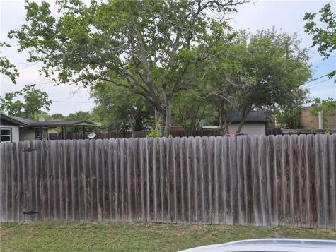 322 S 26th Street Kingsville TX 78363