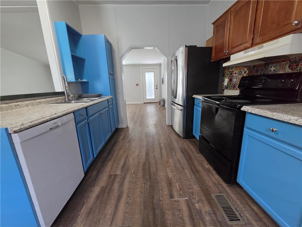 121 Copano Heights Boulevard Rockport TX 78382