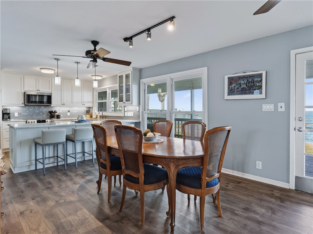 3633 Copano Drive Rockport TX 78382