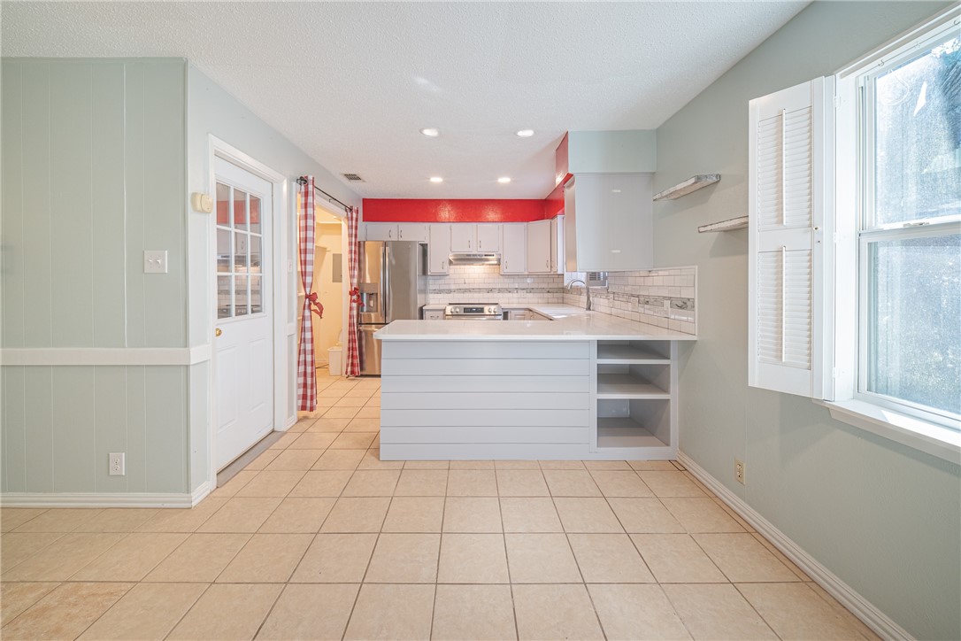 1107 Wood Street Rockport TX 78382