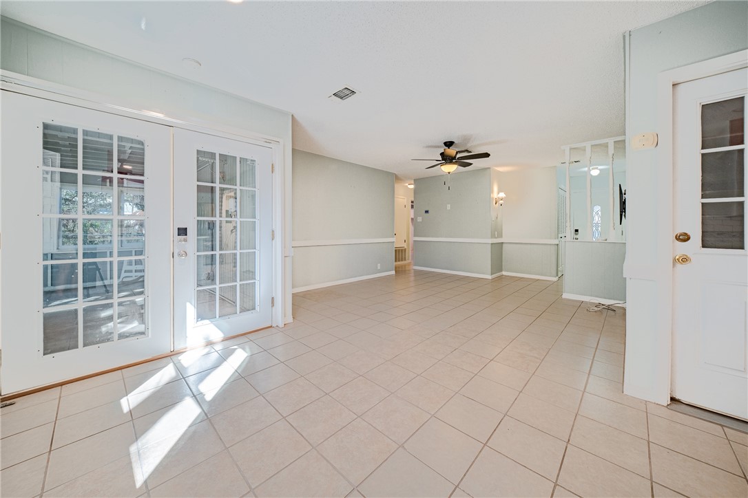 1107 Wood Street Rockport TX 78382