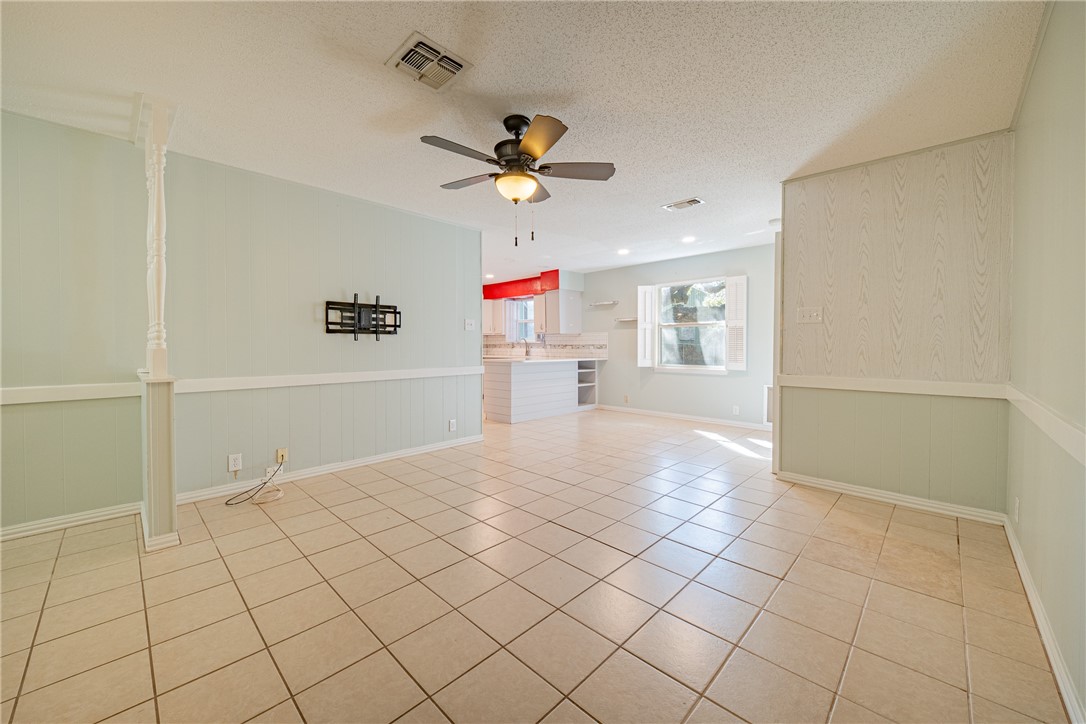 1107 Wood Street Rockport TX 78382