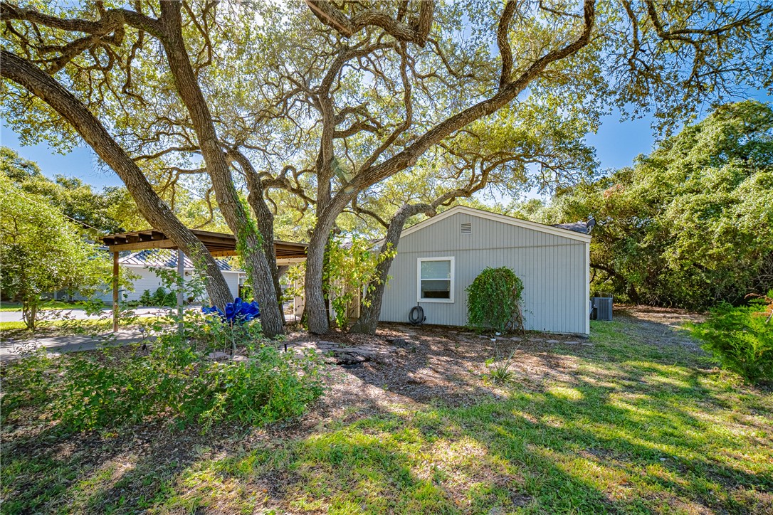 1107 Wood Street Rockport TX 78382