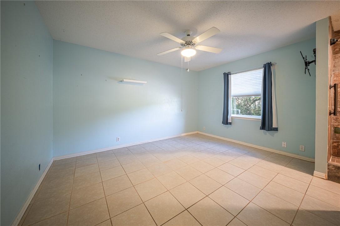 1107 Wood Street Rockport TX 78382