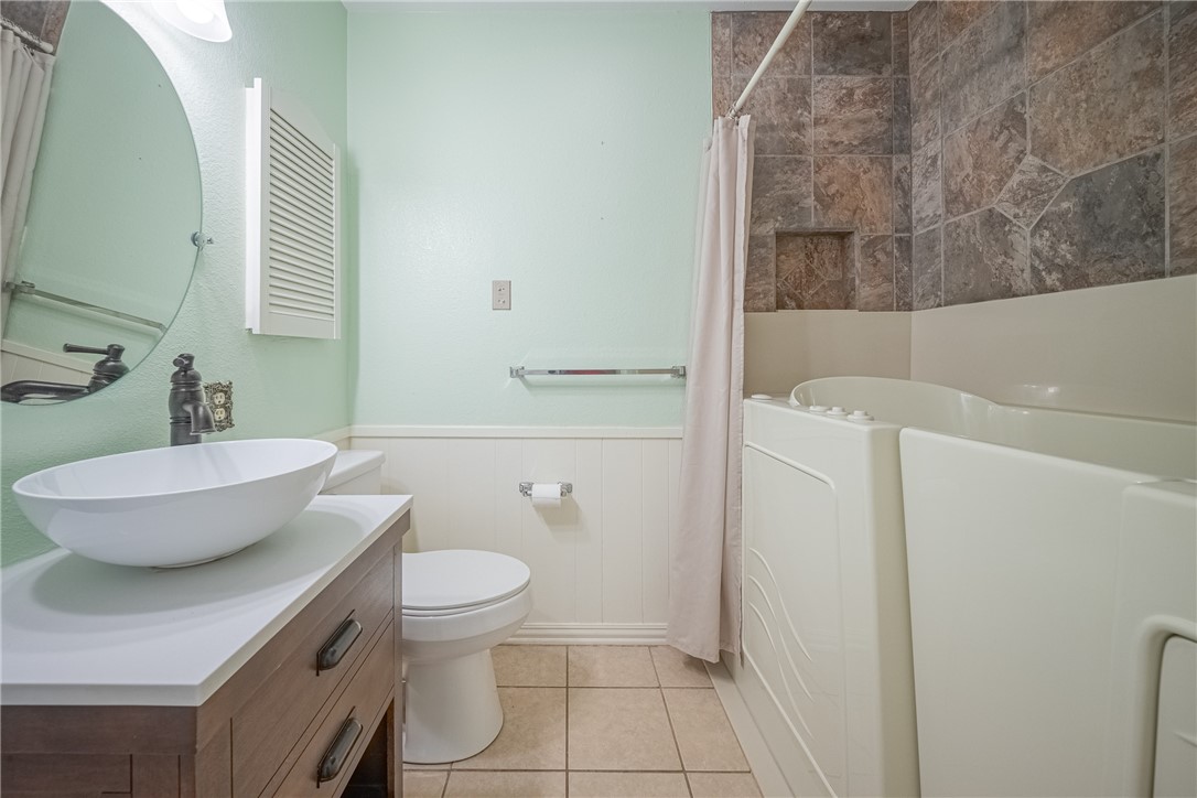 1107 Wood Street Rockport TX 78382
